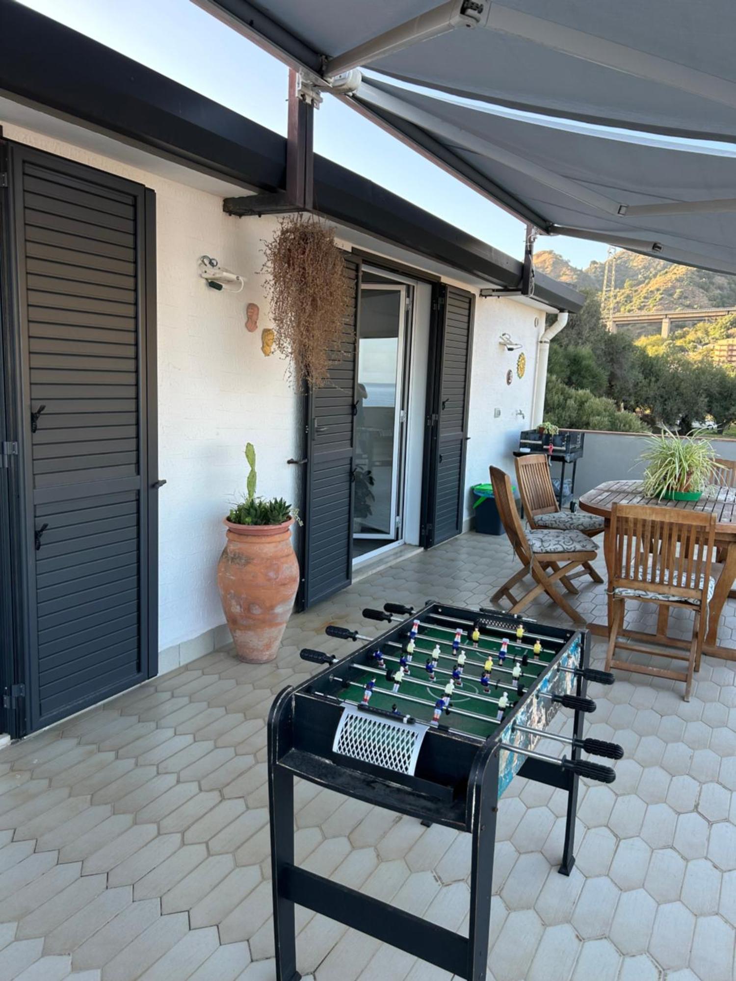 Suite Home Panorama Giardini Naxos Exterior photo